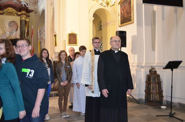 Krzyż i ikona Matki Bożej w Lesznie (zdjęcia)