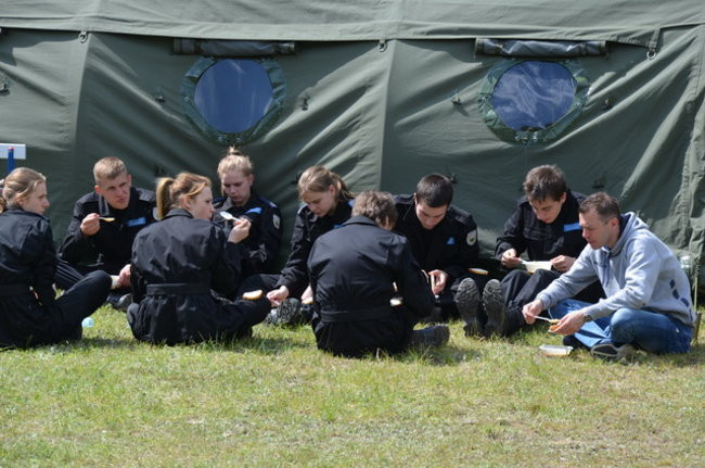 Mundurowy turniej na poligonie (zdjęcia)