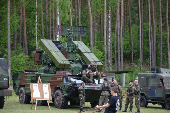 Mundurowy turniej na poligonie (zdjęcia)