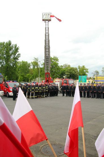 Strażacy świętują, a tu nagle alarm (zdjęcia i wideo)