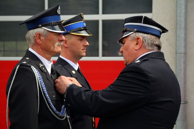 Strażacy świętują, a tu nagle alarm (zdjęcia i wideo)