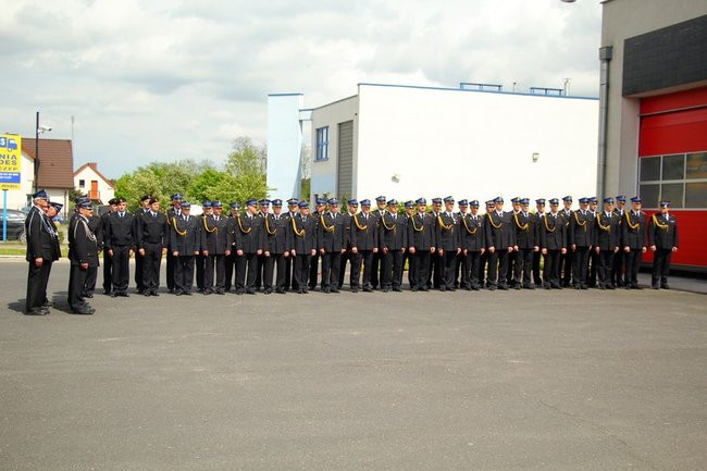 Strażacy świętują, a tu nagle alarm (zdjęcia i wideo)