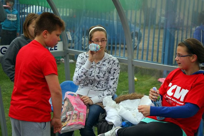 Test Coopera od rana na stadionie (zdjęcia, dźwięk i wideo)