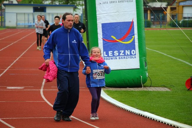 Test Coopera od rana na stadionie (zdjęcia, dźwięk i wideo)