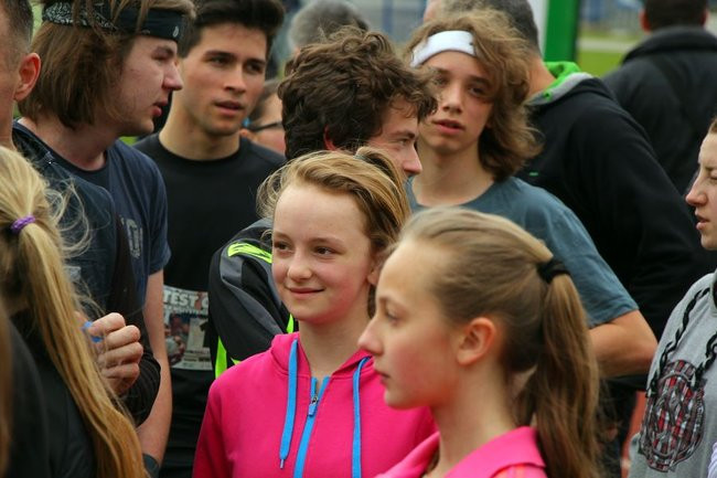 Test Coopera od rana na stadionie (zdjęcia, dźwięk i wideo)