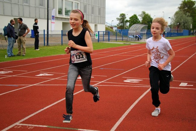 Test Coopera od rana na stadionie (zdjęcia, dźwięk i wideo)