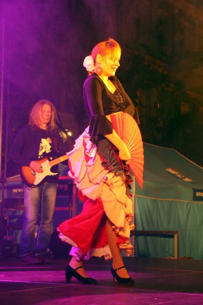 Rynek rozświetlony laserami (zdjęcia, dźwięk i wideo)