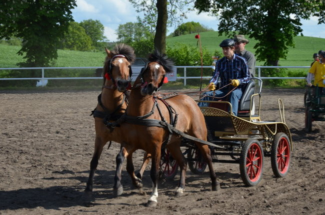 Rozdano puchary w Jeziorkach (zdjęcia)