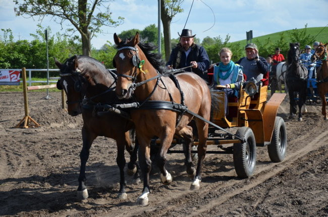 Rozdano puchary w Jeziorkach (zdjęcia)