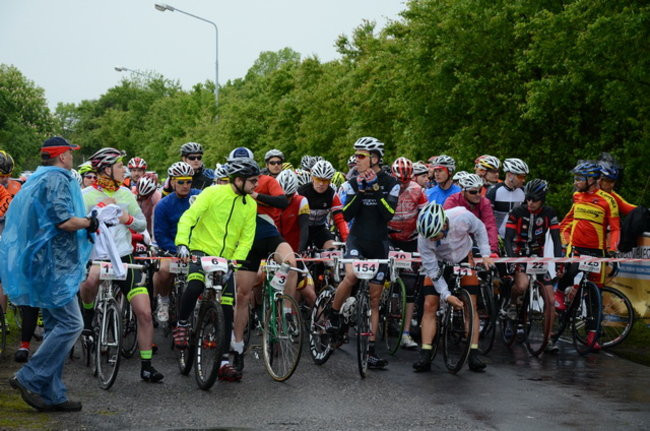 Jechali mimo deszczu (zdjęcia)