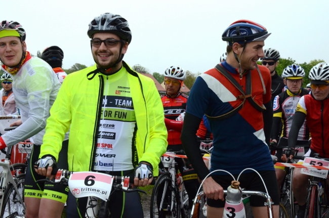 Jechali mimo deszczu (zdjęcia)