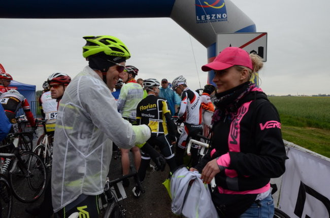 Jechali mimo deszczu (zdjęcia)