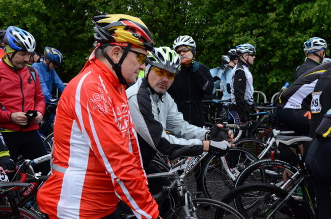 Jechali mimo deszczu (zdjęcia)