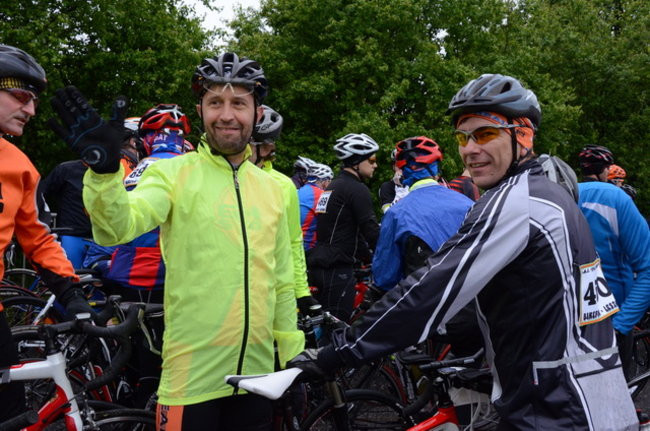 Jechali mimo deszczu (zdjęcia)