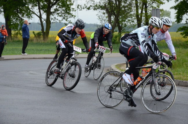 Jechali mimo deszczu (zdjęcia)