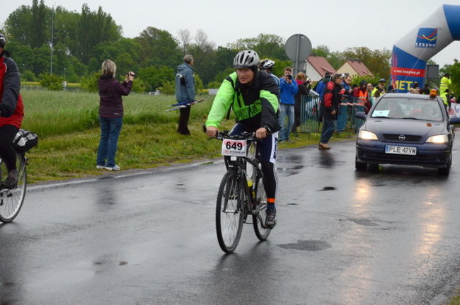 Jechali mimo deszczu (zdjęcia)