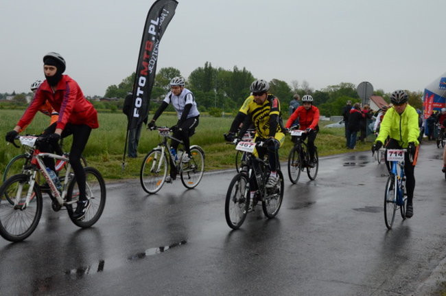 Jechali mimo deszczu (zdjęcia)