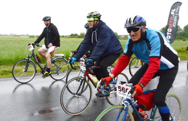 Jechali mimo deszczu (zdjęcia)