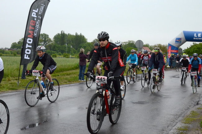 Jechali mimo deszczu (zdjęcia)