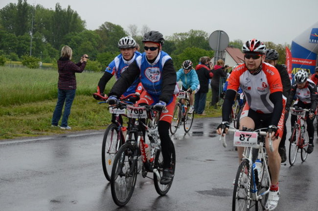 Jechali mimo deszczu (zdjęcia)