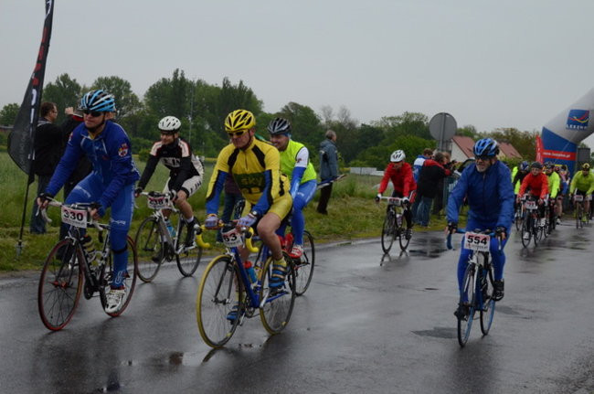 Jechali mimo deszczu (zdjęcia)