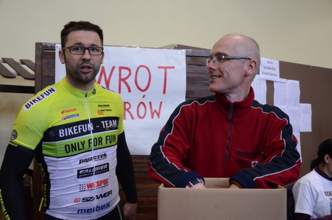 Jechali mimo deszczu (zdjęcia)