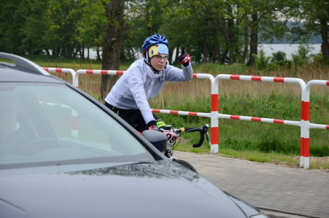 Jechali mimo deszczu (zdjęcia)