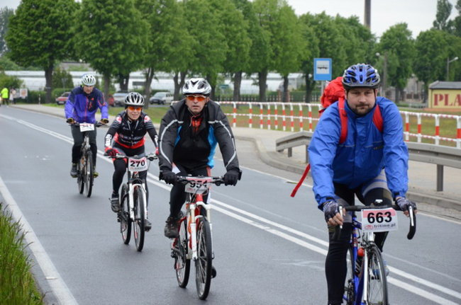 Jechali mimo deszczu (zdjęcia)