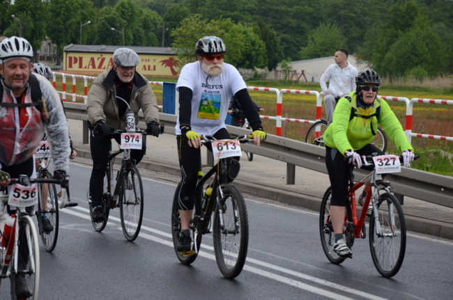 Jechali mimo deszczu (zdjęcia)