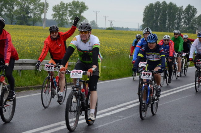 Jechali mimo deszczu (zdjęcia)