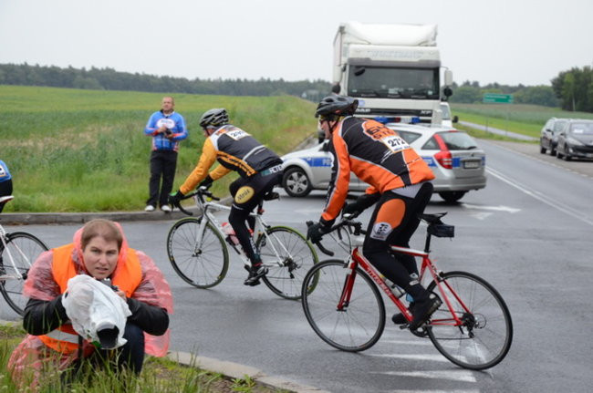 Jechali mimo deszczu (zdjęcia)