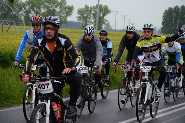 Jechali mimo deszczu (zdjęcia)