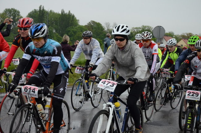 Jechali mimo deszczu (zdjęcia)