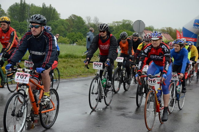 Jechali mimo deszczu (zdjęcia)