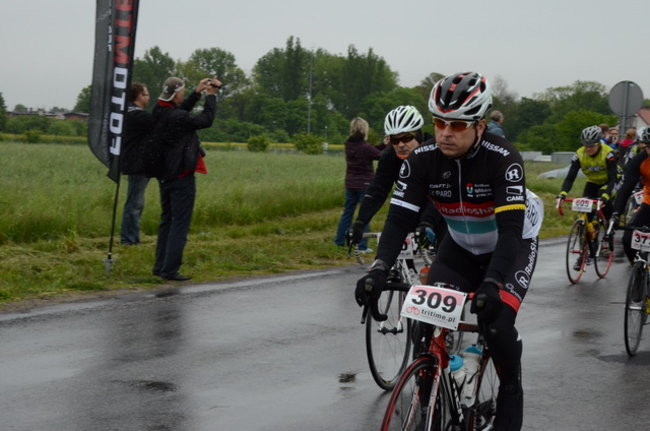 Jechali mimo deszczu (zdjęcia)