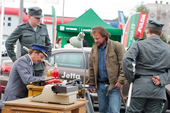 Dostali samochody z pełnym bakiem (zdjęcia)