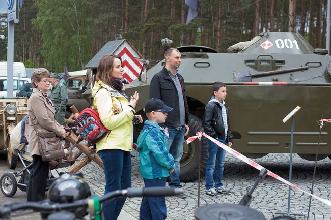 Dostali samochody z pełnym bakiem (zdjęcia)