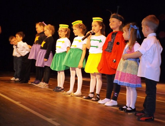 Przedszkolaki zatańczyły dla rodziców (zdjęcia)