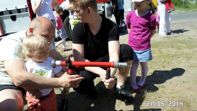 Odwiedziny u strażaków (zdjęcia)