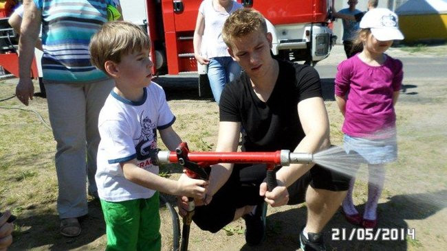 Odwiedziny u strażaków (zdjęcia)