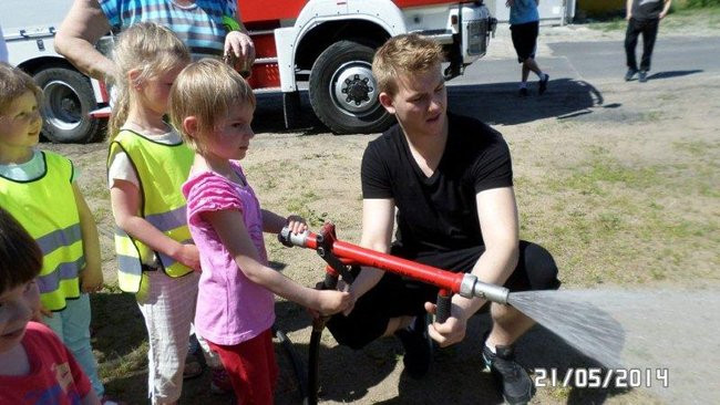 Odwiedziny u strażaków (zdjęcia)