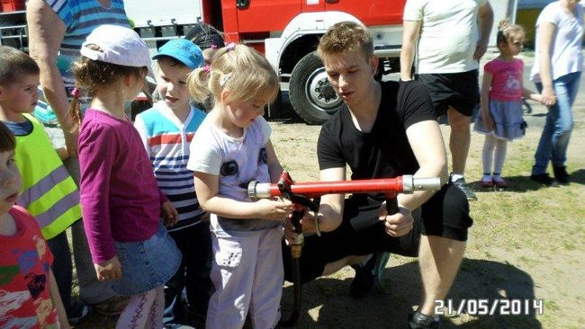 Odwiedziny u strażaków (zdjęcia)