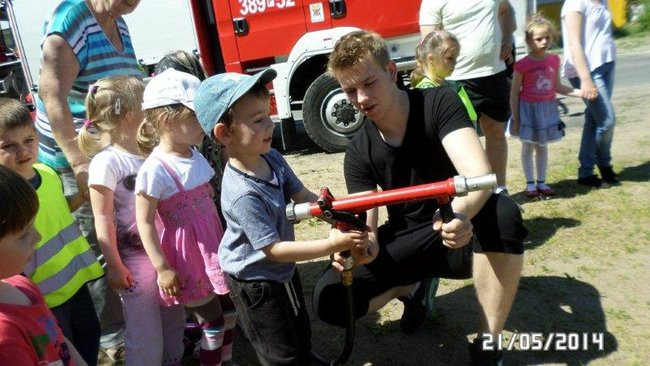 Odwiedziny u strażaków (zdjęcia)