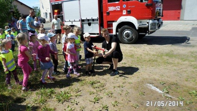 Odwiedziny u strażaków (zdjęcia)