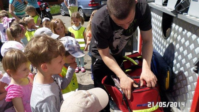 Odwiedziny u strażaków (zdjęcia)