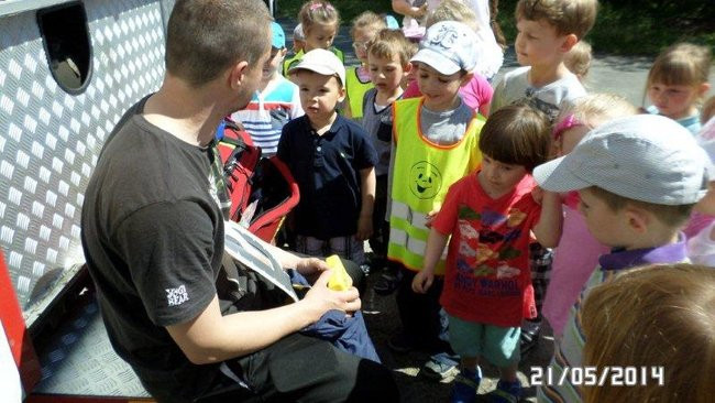 Odwiedziny u strażaków (zdjęcia)