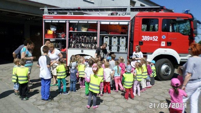 Odwiedziny u strażaków (zdjęcia)