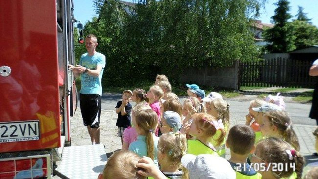 Odwiedziny u strażaków (zdjęcia)
