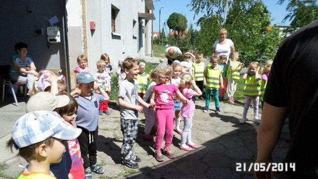 Odwiedziny u strażaków (zdjęcia)