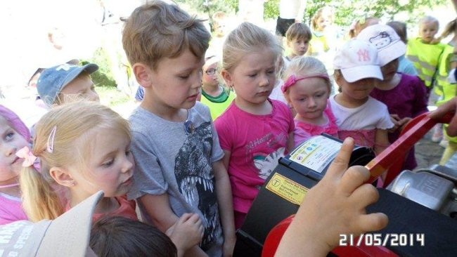 Odwiedziny u strażaków (zdjęcia)